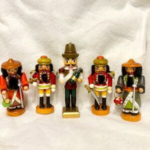Nutcracker Lot